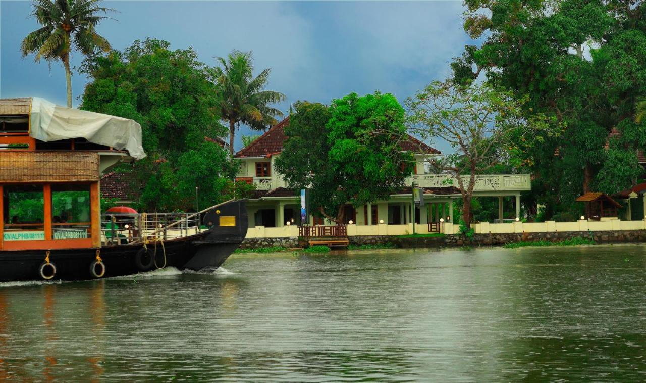 Triveny River Palace Hotel Alappuzha Kültér fotó