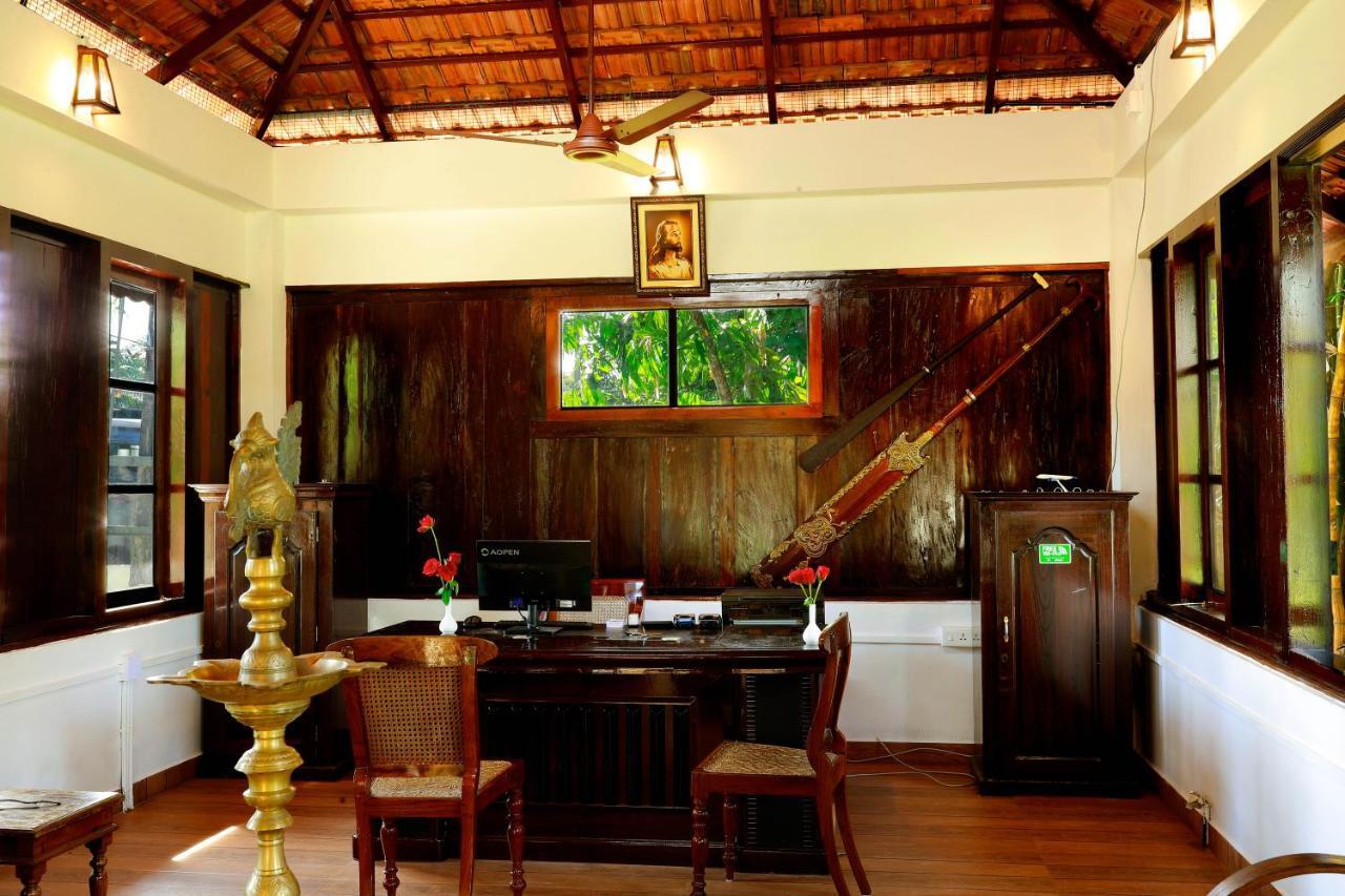 Triveny River Palace Hotel Alappuzha Kültér fotó